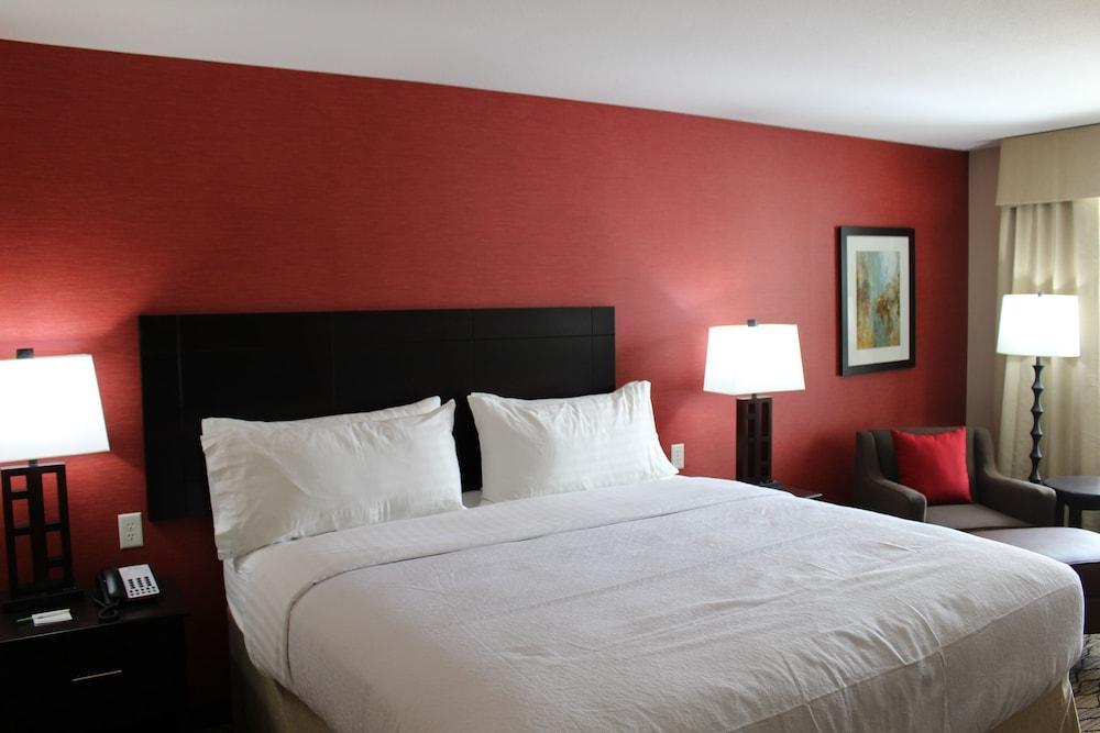 Holiday Inn Salina By Ihg Екстериор снимка