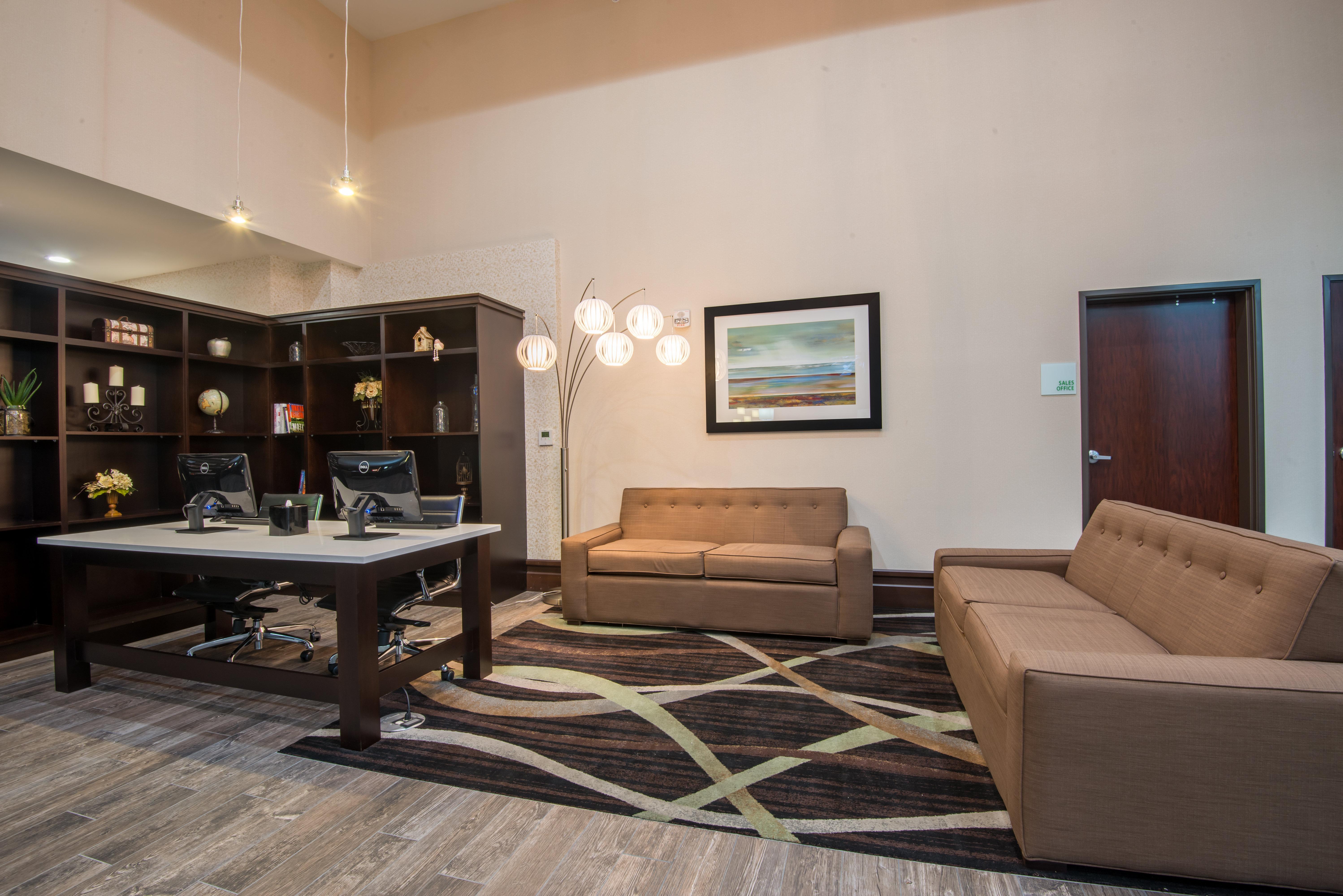 Holiday Inn Salina By Ihg Екстериор снимка