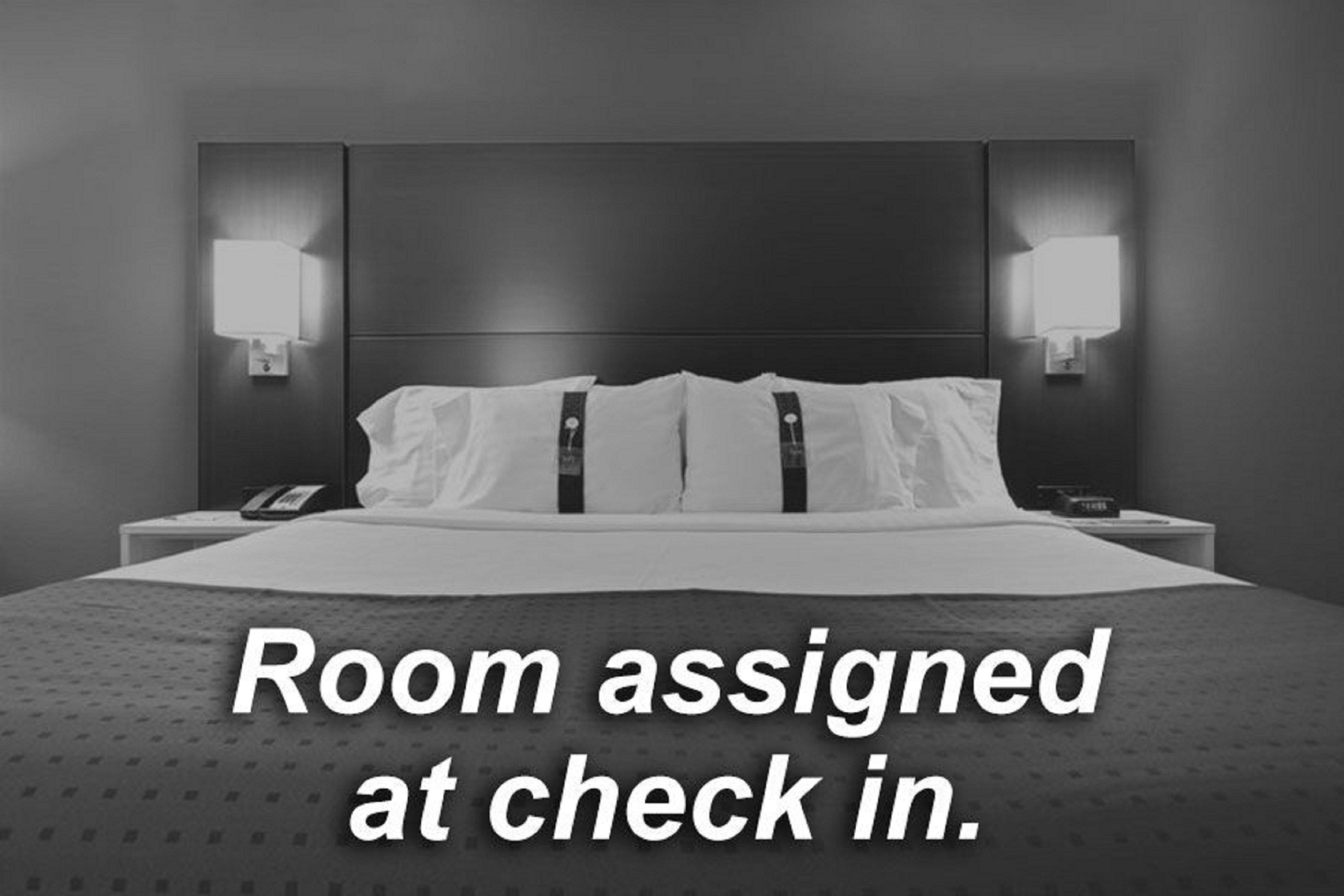 Holiday Inn Salina By Ihg Екстериор снимка